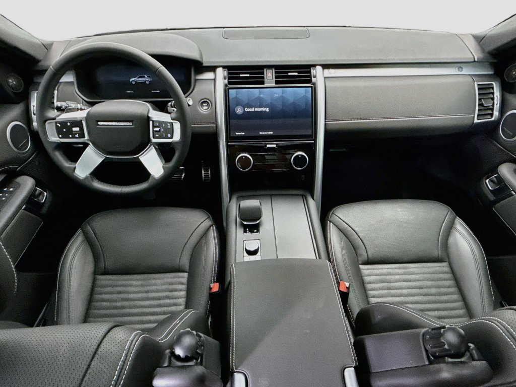 Used 2026 Land Rover Discovery Limited Edition AWD/4WD image 13