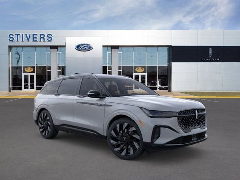 New 2026 Lincoln Nautilus Reserve image 7