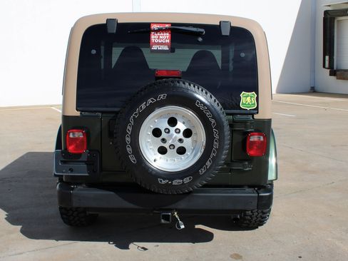 Used 1998 Jeep Wrangler Sahara image 4
