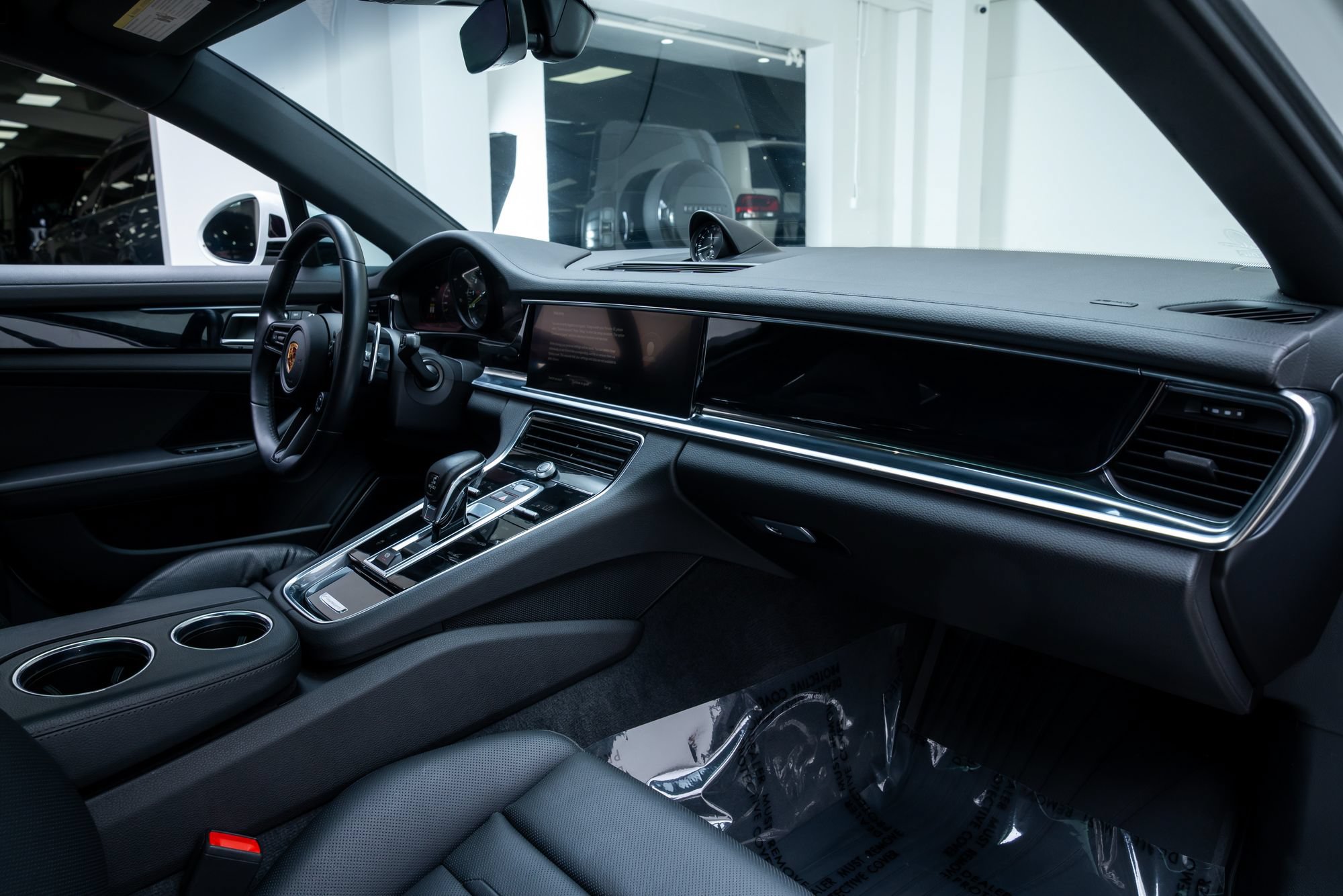 Used 2022 Porsche Panamera 4S AWD/4WD image 20