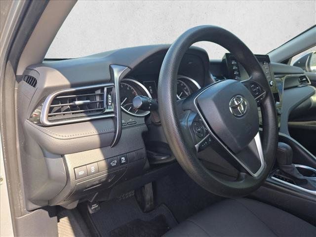 Used 2023 Toyota Camry LE FWD image 8