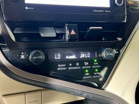 Used 2024 Toyota Camry XLE FWD image 19