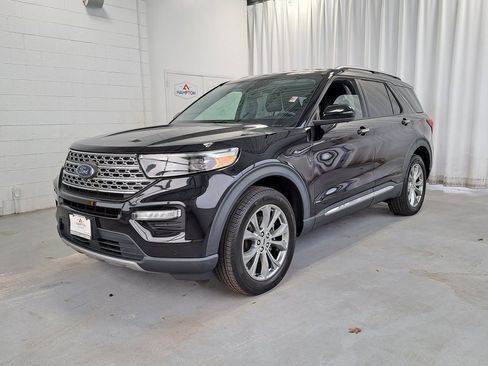 Used 2022 Ford Explorer Limited image 2