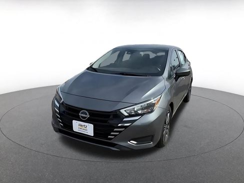 Used 2025 Nissan Versa SV image 7
