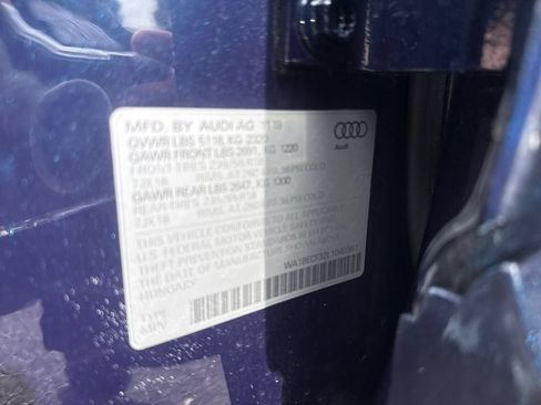 Used 2020 Audi Q3 2.0T Premium Plus w/ Premium Plus Package AWD/4WD image 6