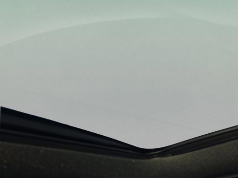 Certified 2025 Mercedes-Benz GLA 250 image 23