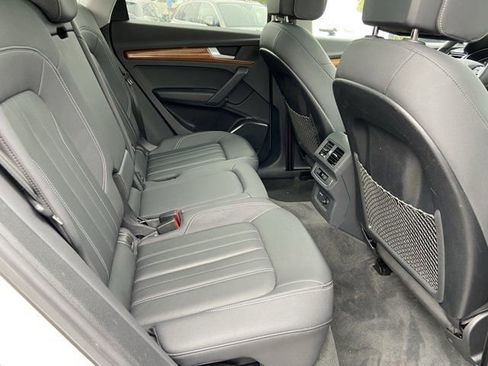 Certified 2023 Audi Q5 2.0T Premium w/ Convenience Package image 29