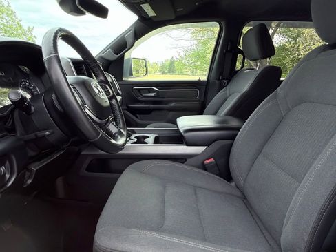 Used 2021 RAM 1500 Big Horn AWD/4WD image 16