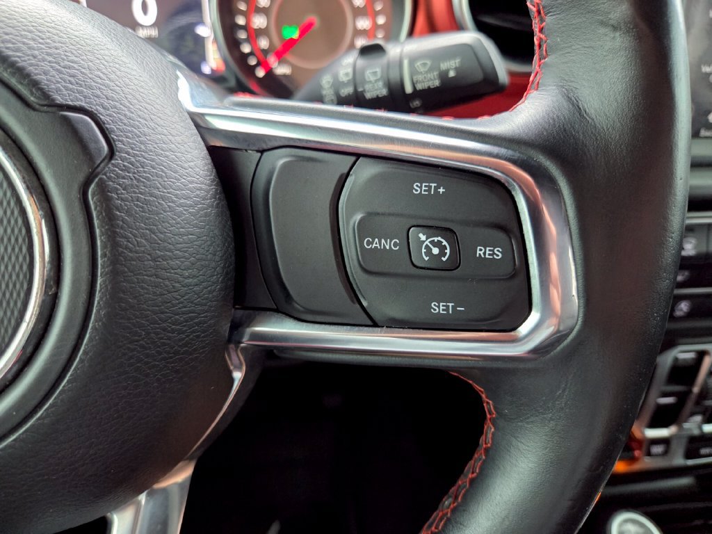 Used 2018 Jeep Wrangler Unlimited Rubicon AWD/4WD image 32