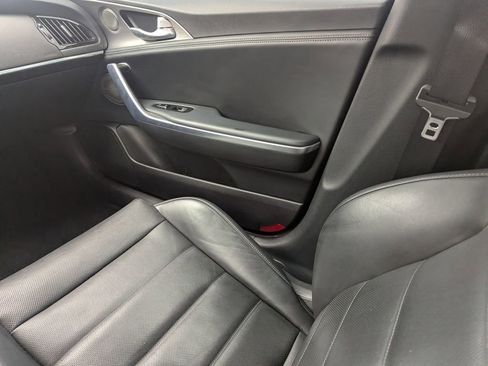 Used 2020 Kia Stinger GT2 image 14