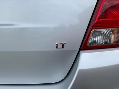 Used 2019 Chevrolet Trax LT image 23