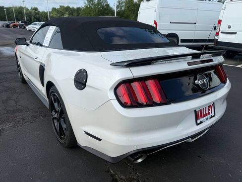 Used 2017 Ford Mustang GT Premium RWD image 6