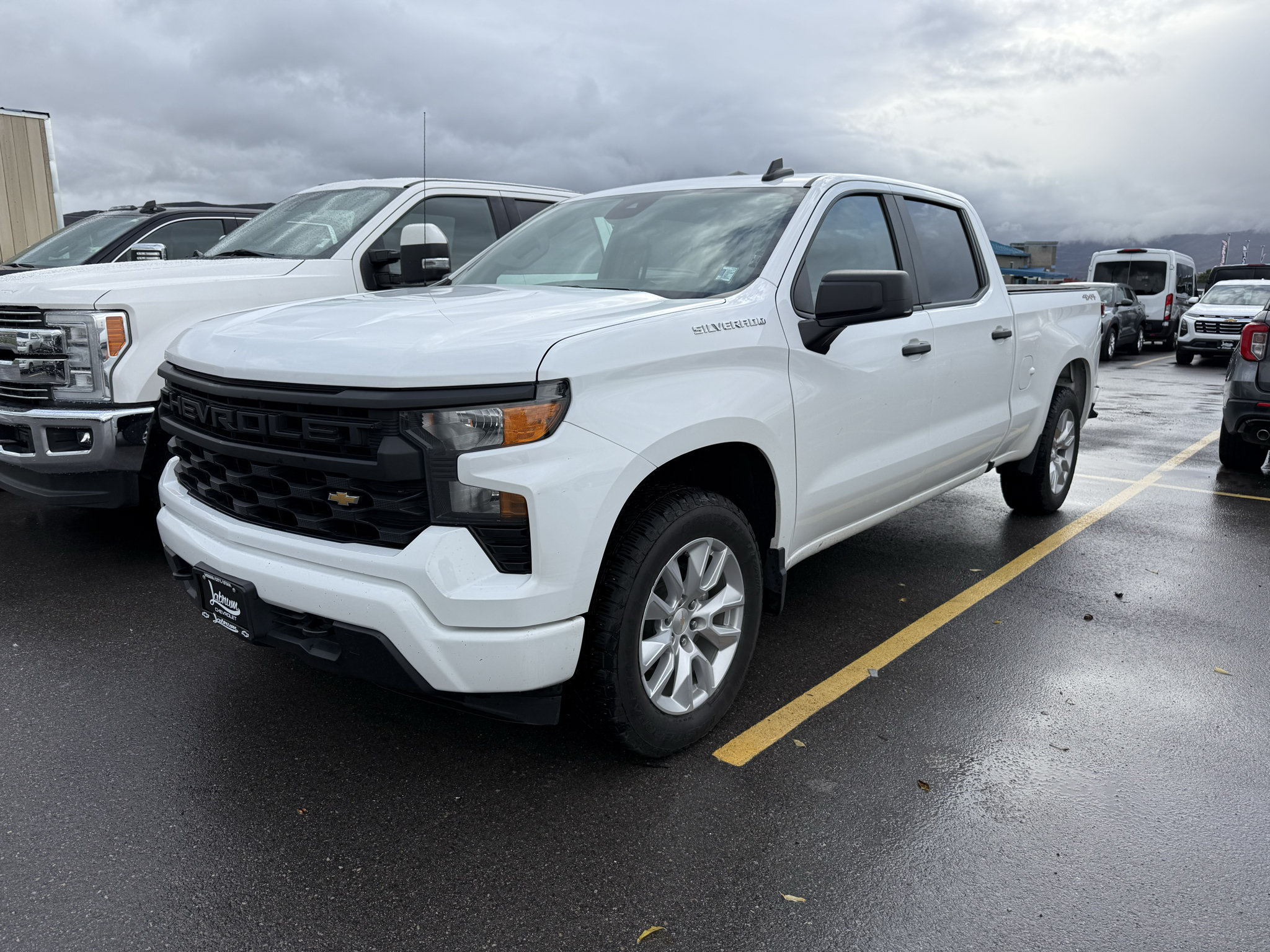 Used 2023 Chevrolet Silverado 1500 Custom AWD/4WD image 1