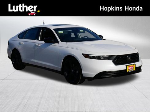 Certified 2025 Honda Accord Sport image 1