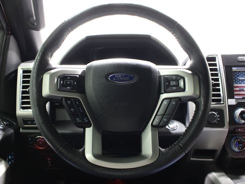 Used 2015 Ford F150 Lariat w/ Equipment Group 502A Luxury image 10