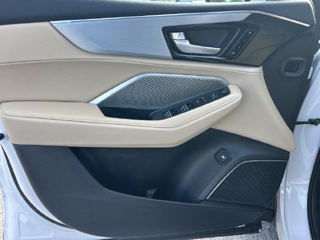 Certified 2025 Acura MDX FWD image 17
