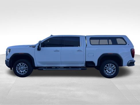Used 2024 GMC Sierra 2500 SLT w/ SLT Premium Package AWD/4WD image 8