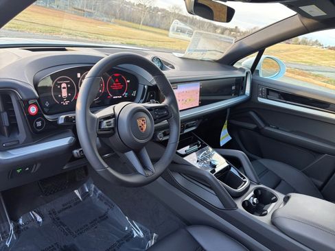 New 2026 Porsche Cayenne image 15