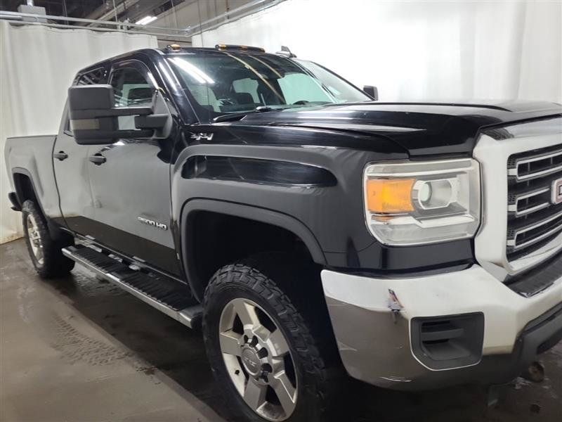 Used 2017 GMC Sierra 2500 4x4 Double Cab w/ Sierra Convenience Package image 3