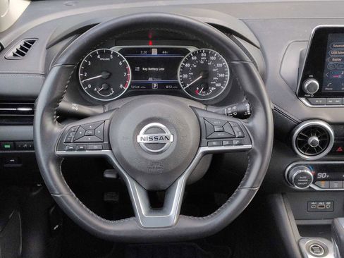 Used 2020 Nissan Sentra SV image 21