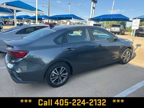 Used 2024 Kia Forte LXS w/ LXS Technology Package FWD image 7