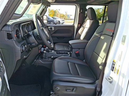 Used 2026 Jeep Wrangler Unlimited Rubicon w/ Xtreme 35 Tire Package image 11