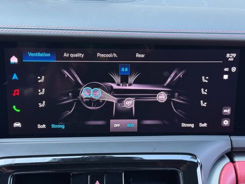 Used 2025 Porsche Panamera 4 E-Hybrid AWD/4WD image 30