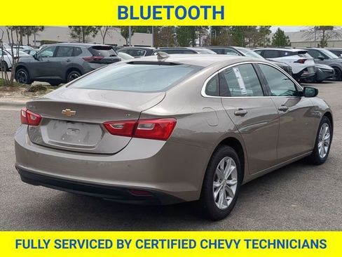 Used 2025 Chevrolet Malibu LT FWD image 6