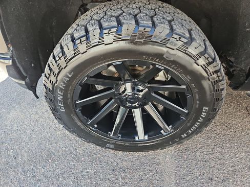 Used 2019 Chevrolet Silverado 1500 RST w/ True North Edition AWD/4WD image 22