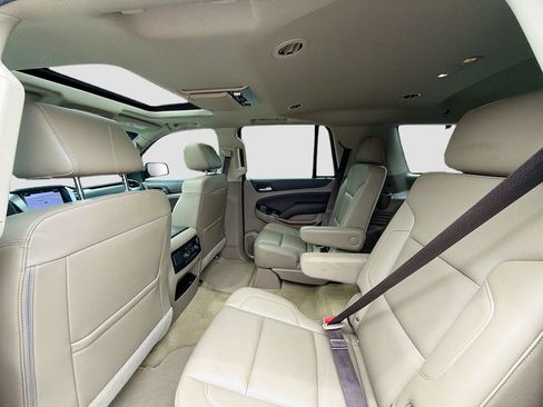Used 2018 Chevrolet Tahoe Premier RWD image 26