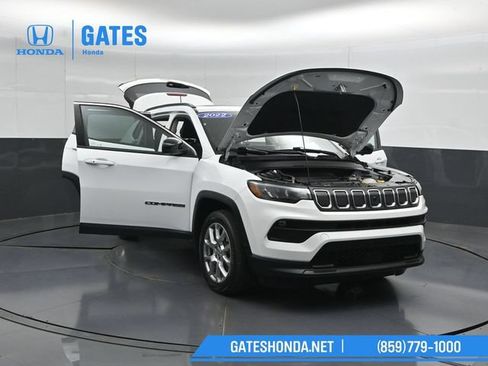 Used 2022 Jeep Compass Latitude w/ Sun and Sound Group AWD/4WD image 62