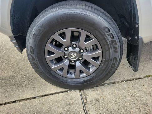 Certified 2023 Toyota Tacoma SR5 RWD image 34