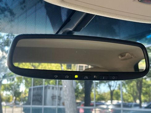 Used 2015 Lexus RX 450h FWD image 38