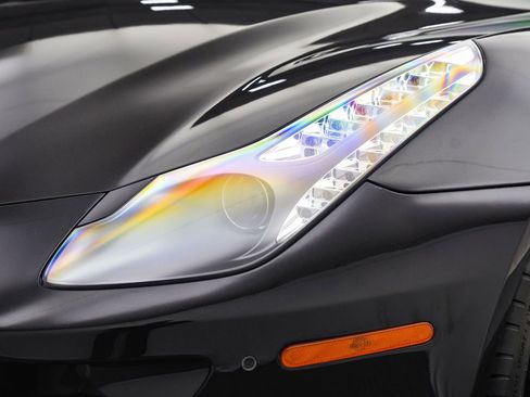 Certified 2016 Ferrari FF image 31