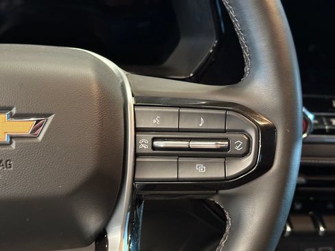 Used 2024 Chevrolet Colorado LT w/ LT Convenience Package II AWD/4WD image 12
