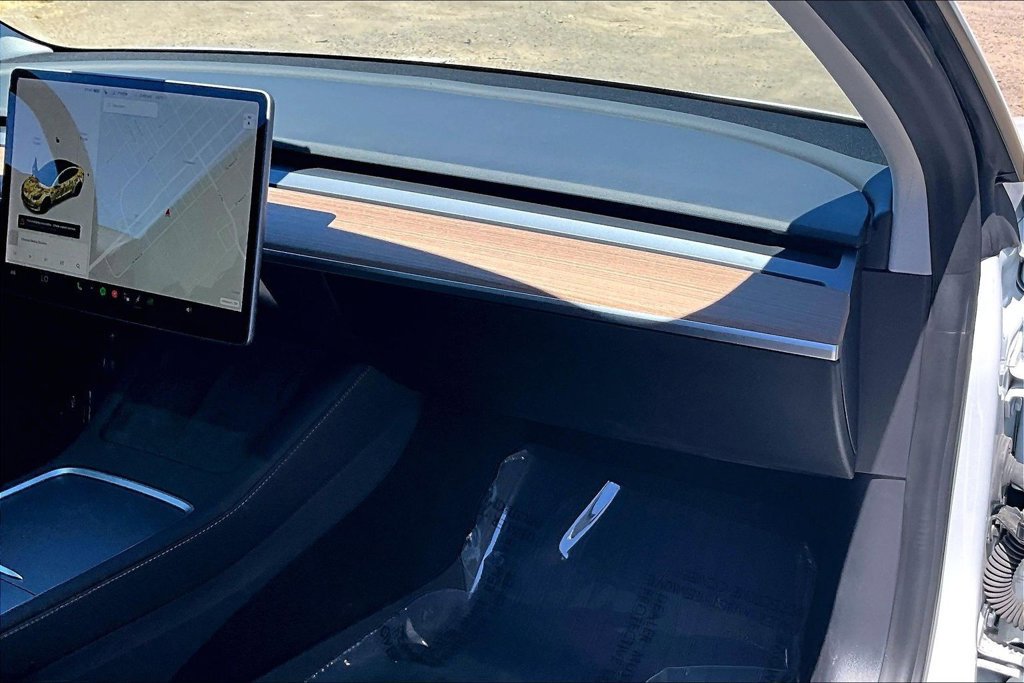 Used 2021 Tesla Model 3 Standard Range Plus RWD image 19