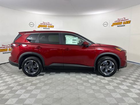 New 2026 Nissan Rogue SV image 7