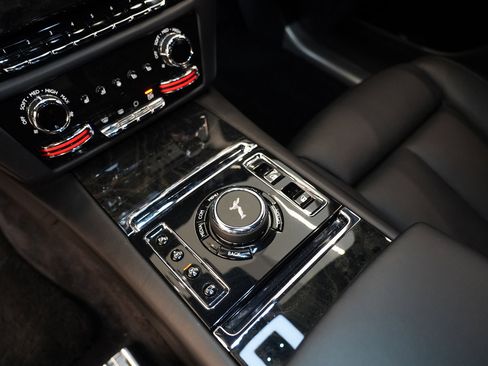 Certified 2022 Rolls-Royce Ghost image 21