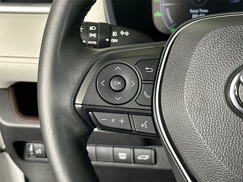 Used 2023 Toyota RAV4 Limited image 25