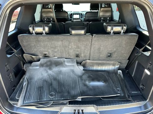 Used 2018 Ford Expedition XLT w/ Equipment Group 202A image 20