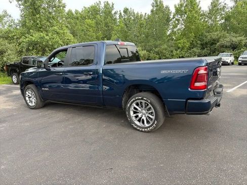 Used 2023 RAM 1500 Laramie AWD/4WD image 2