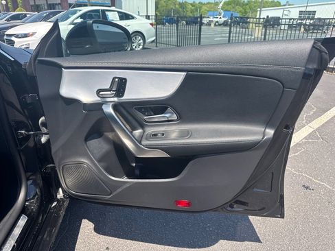 Used 2025 Mercedes-Benz CLA 250 image 15