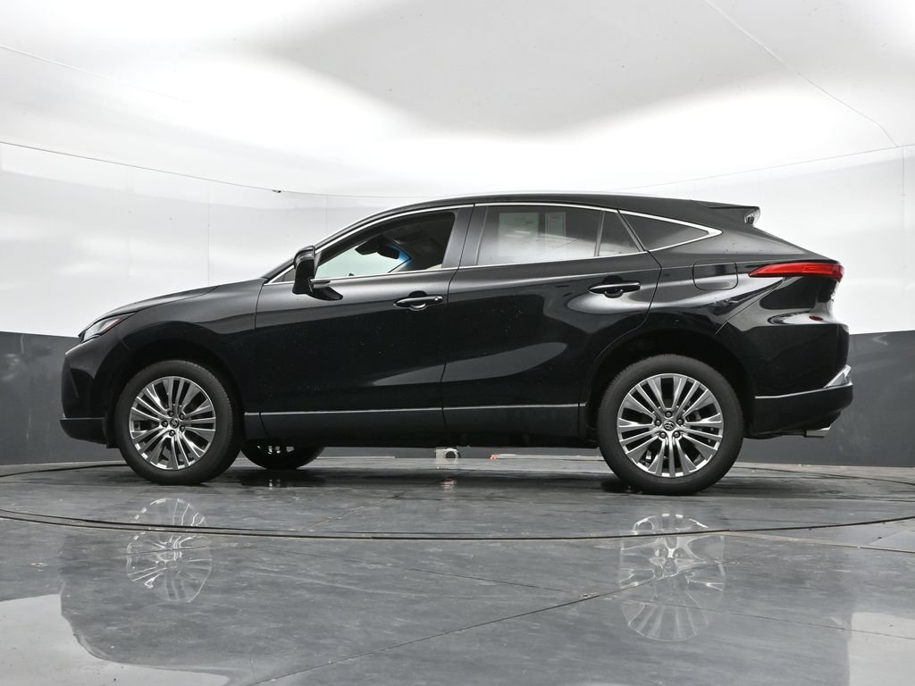 Used 2024 Toyota Venza XLE AWD/4WD image 45