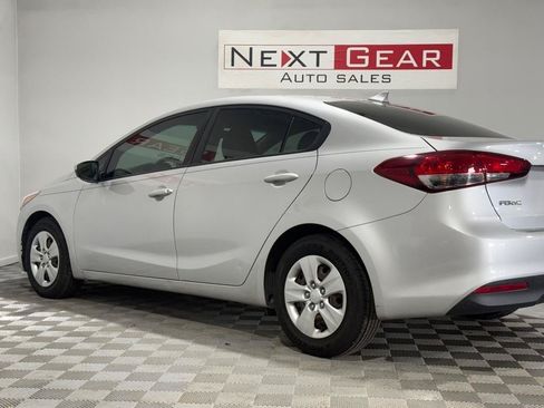 Used 2017 Kia Forte LX w/ LX Popular Package FWD image 6