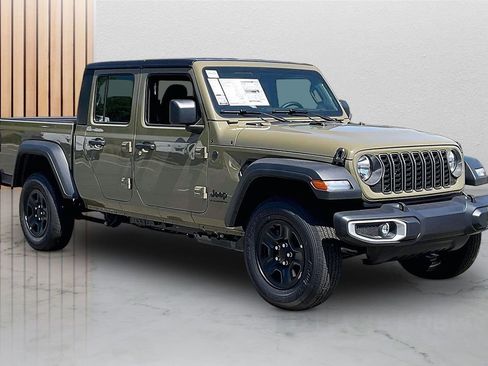 New 2026 Jeep Gladiator Sport AWD/4WD image 2