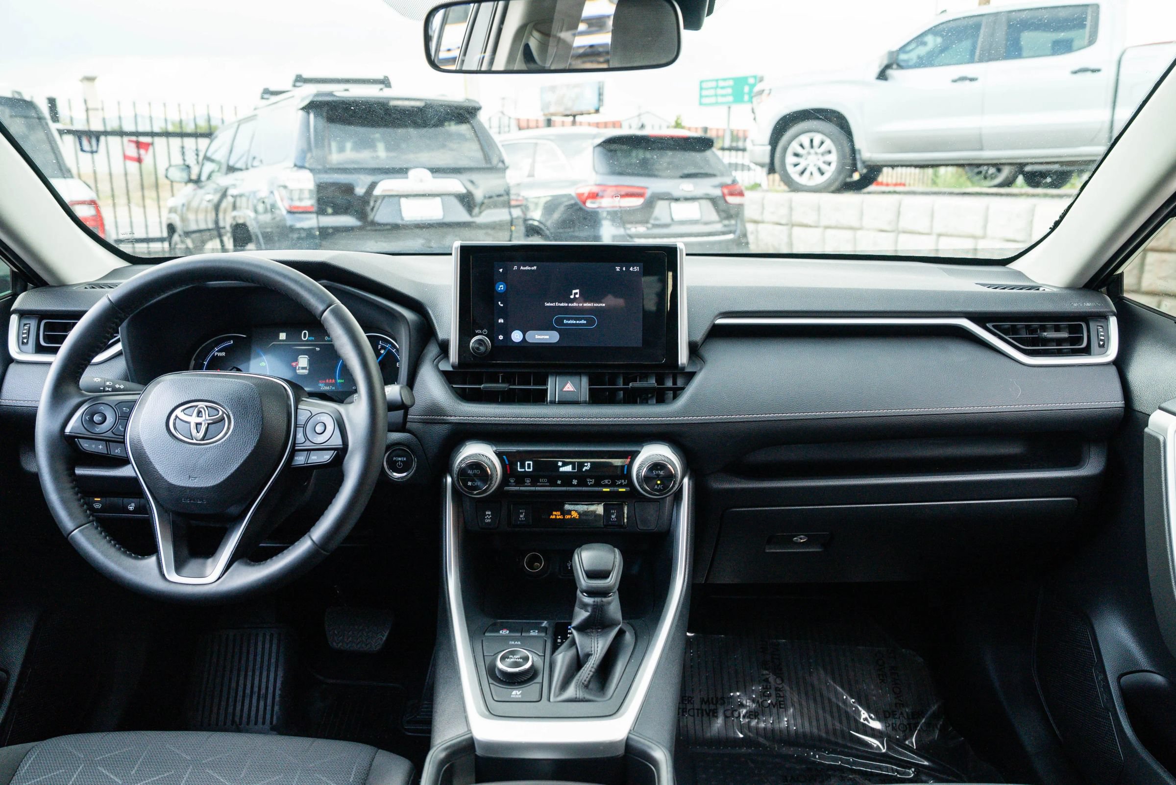 Used 2025 Toyota RAV4 XLE w/ Convenience Package AWD/4WD image 16
