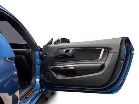 Used 2021 Ford Mustang Shelby GT500 w/ Carbon Fiber Track Pack image 54