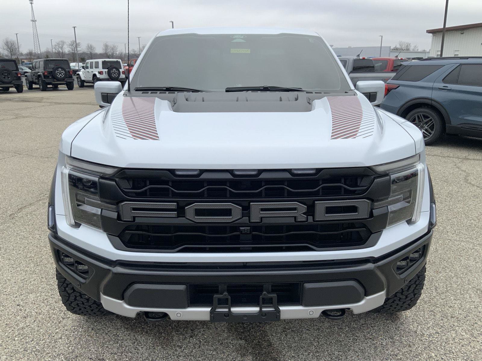 Used 2025 Ford F150 Raptor AWD/4WD image 3