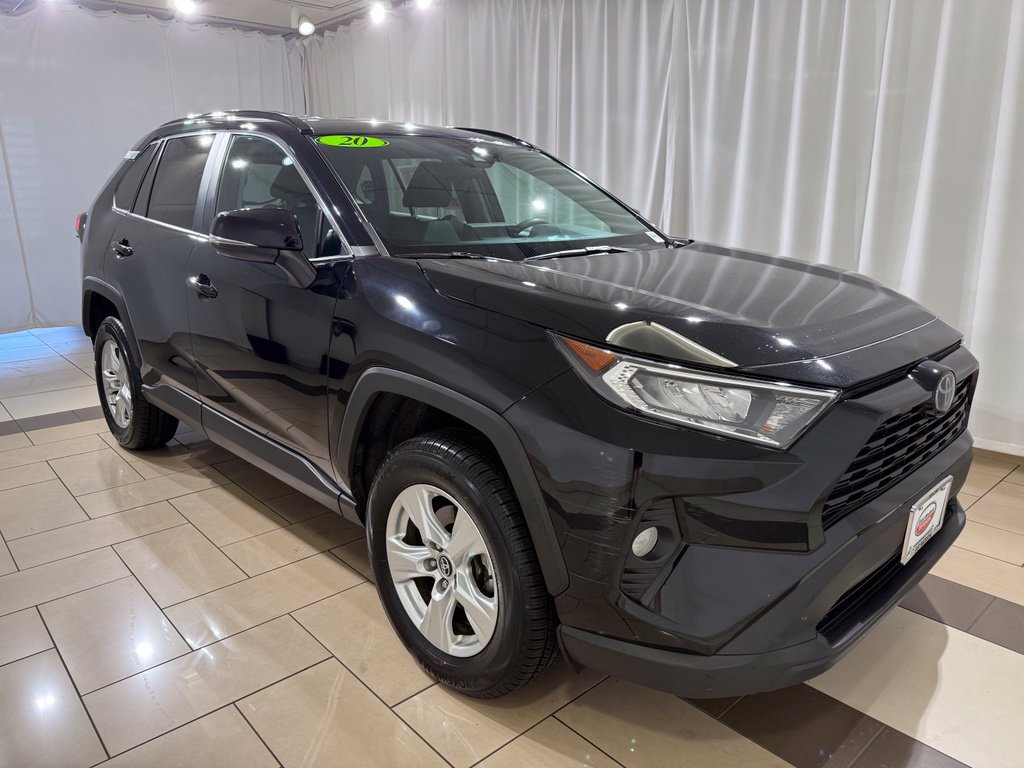 Used 2020 Toyota RAV4 XLE w/ All Weather Liner Package AWD/4WD image 7