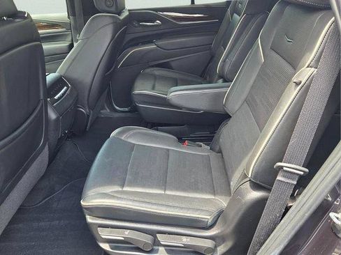 Certified 2024 Cadillac Escalade Premium Luxury AWD/4WD image 17
